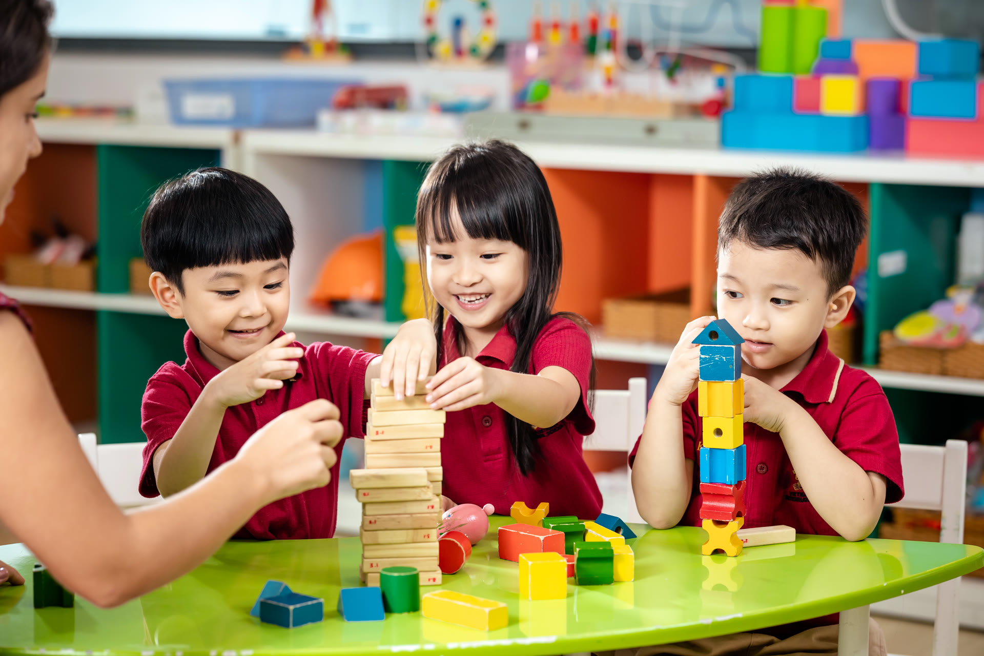 Học sinh VAS vui học cùng nhau trong lớp